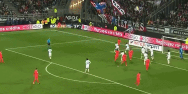 记者：拜仁和于帕梅卡诺基本谈妥新合同，只差解约金条款（记者：拜仁与于帕梅卡诺新合同基本谈妥，解约金条款尚待敲定）