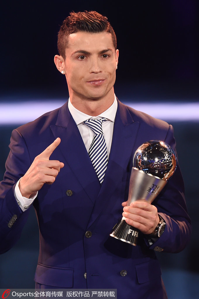 国乒击败法国队，王曼昱战胜帕瓦德，孙颖莎和王楚钦混双取胜