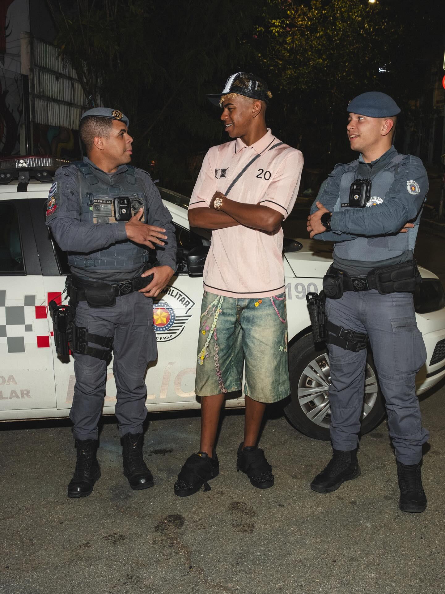 阿利松：遗憾萨拉赫的情况，但我相信他和俱乐部的关系能修复（阿利松：遗憾萨拉赫现状，相信他与俱乐部能重修旧好）