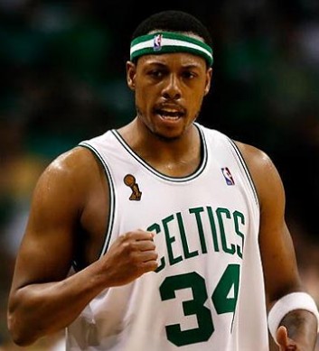 里程碑，徐新已为上海海港出战100场比赛（徐新迎职业里程碑：代表上海海港出战第100场）