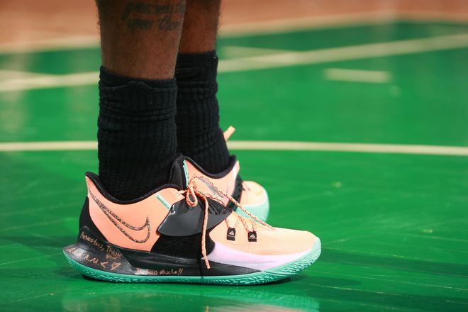 马卡：最高法院判决西甲联盟违规，皇马获赔880万欧转播收入（马卡报：最高法认定西甲联盟违法，皇马获赔880万欧元转播费）