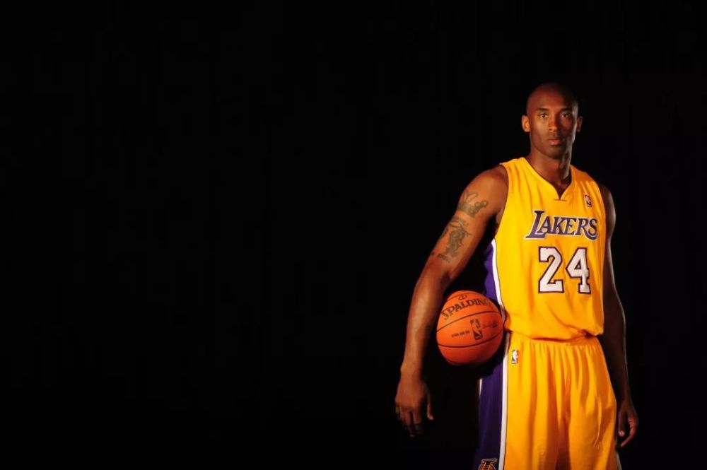 巴恩斯：詹姆斯统治了比赛那么久，他真的很难防守很难阻止（巴恩斯：詹姆斯长期统治赛场，真是难防难挡）