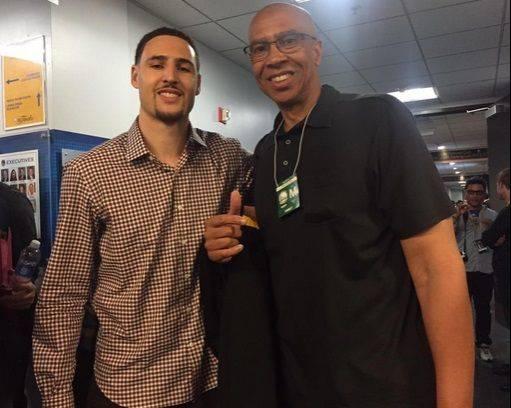 邮报：爱尔兰U19女足比赛前，现场却误放了英国国歌（邮报：爱尔兰U19女足赛前现场误播英国国歌）